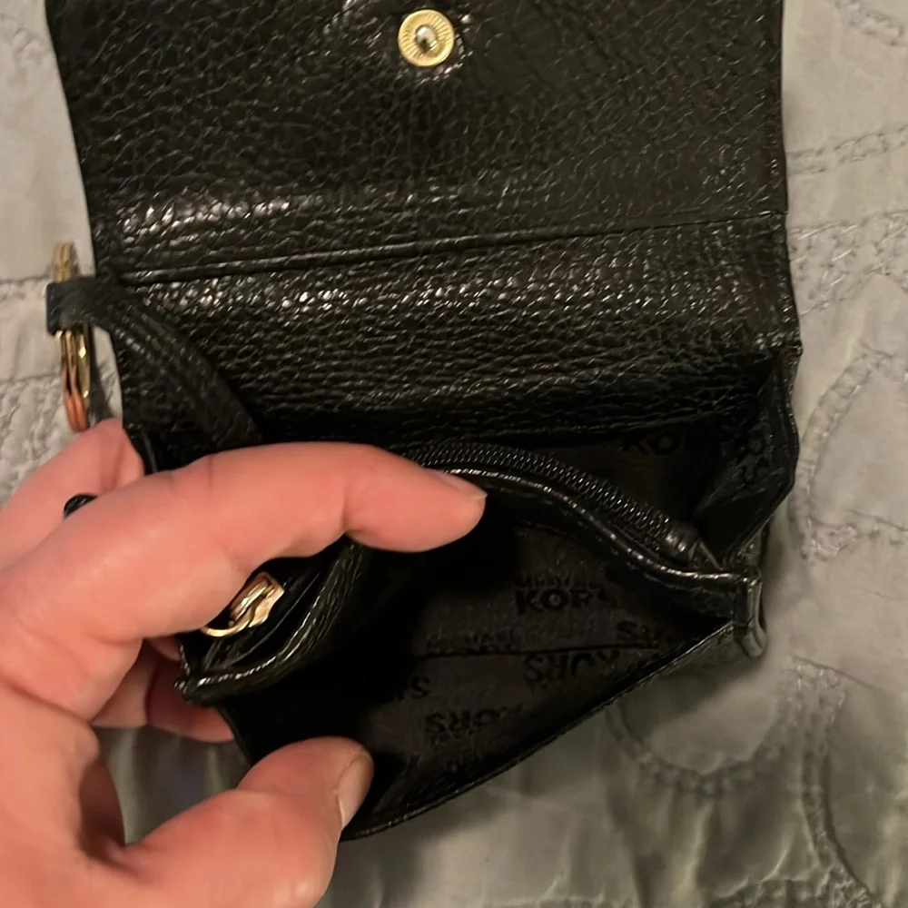 Michael Kors Black Pebbled Leather, Silver Tone Hardware Key Cles/Card Holder